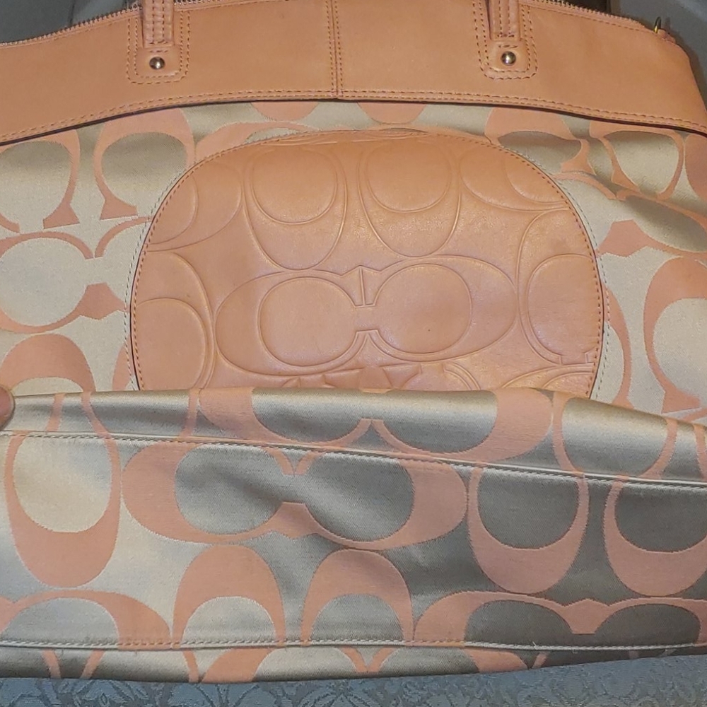 Signature Coach tote bag - Picture 3 of 4